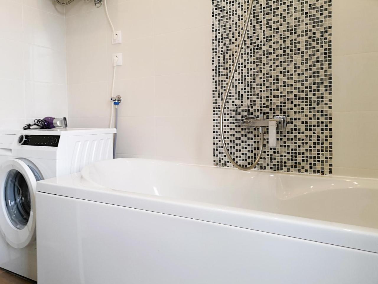 Filinhome Stefanovica Suite 9 Novi Sad Exteriör bild