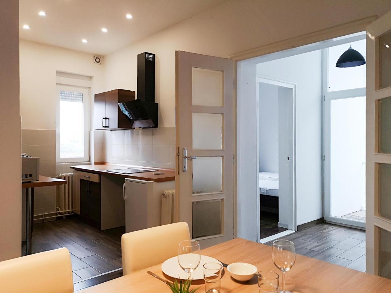 Filinhome Stefanovica Suite 9 Novi Sad Exteriör bild